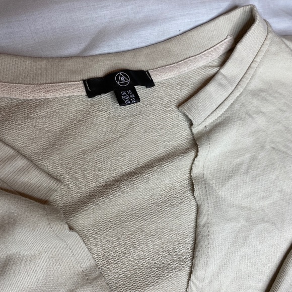 Missguided sweatshirt in cream colour - Picture 6 of 6